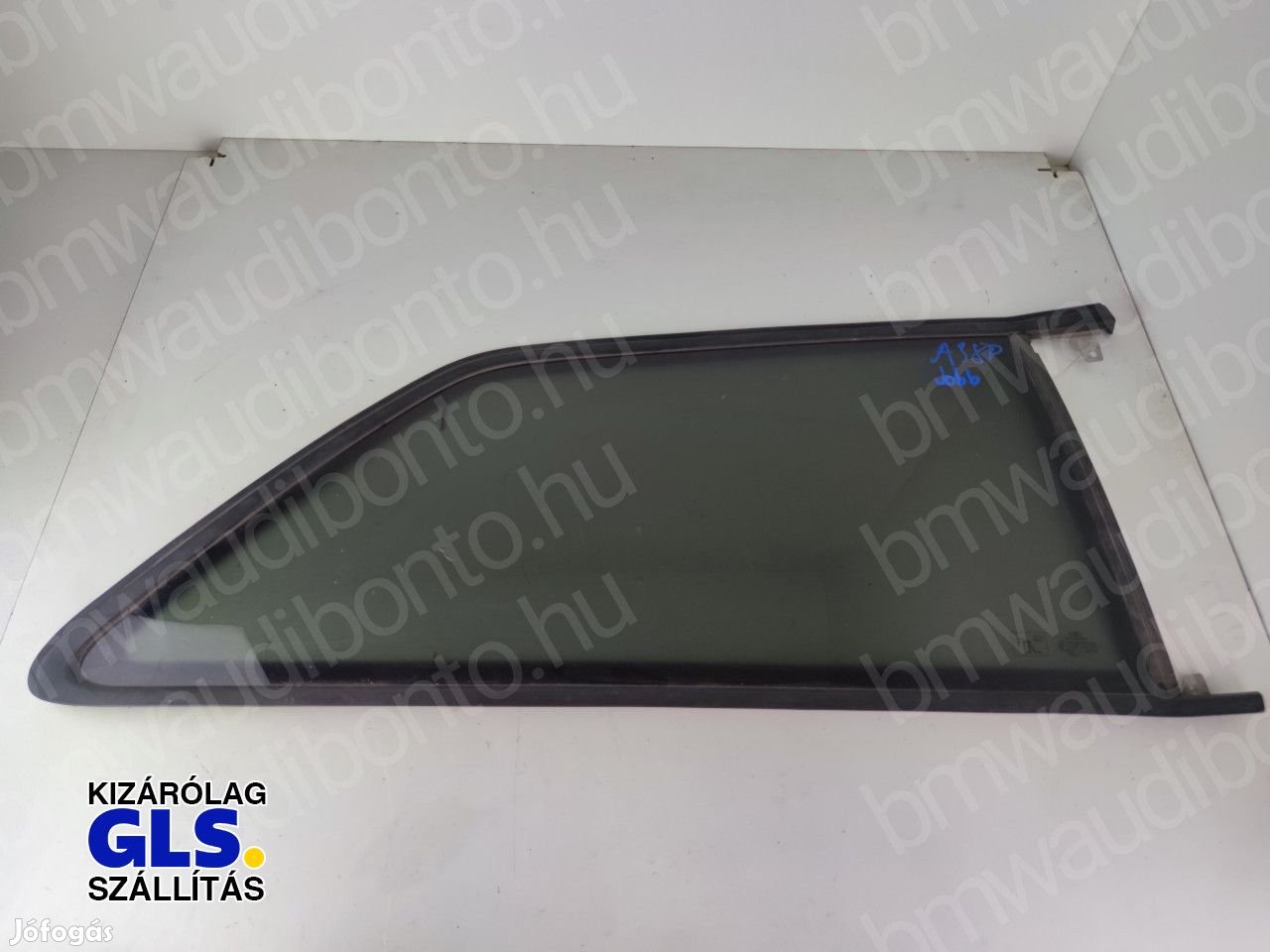 AUDI A3 (8P1) Jobb hátsó ajtó fix kisüveg ajtóban (8P3845300)