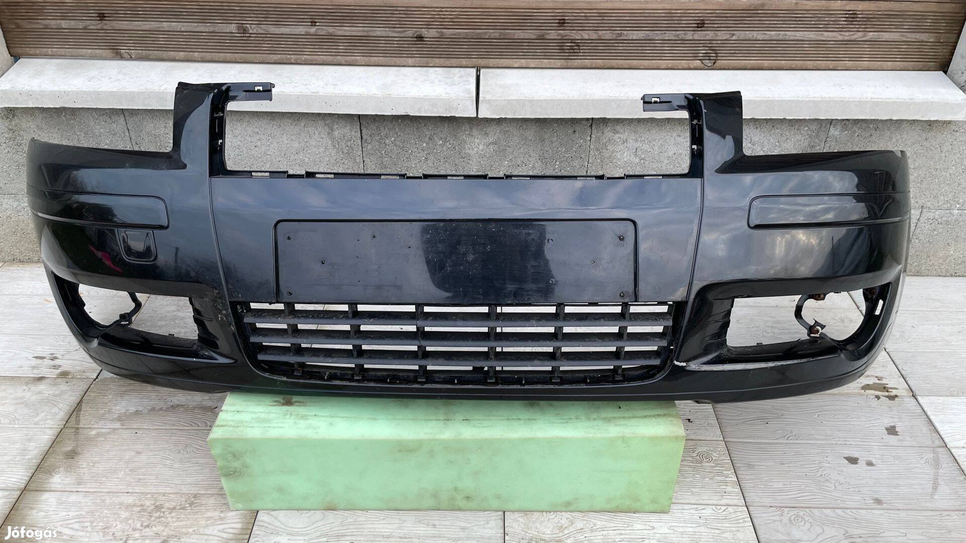 AUDI A3 első lökhárító 8P3807437