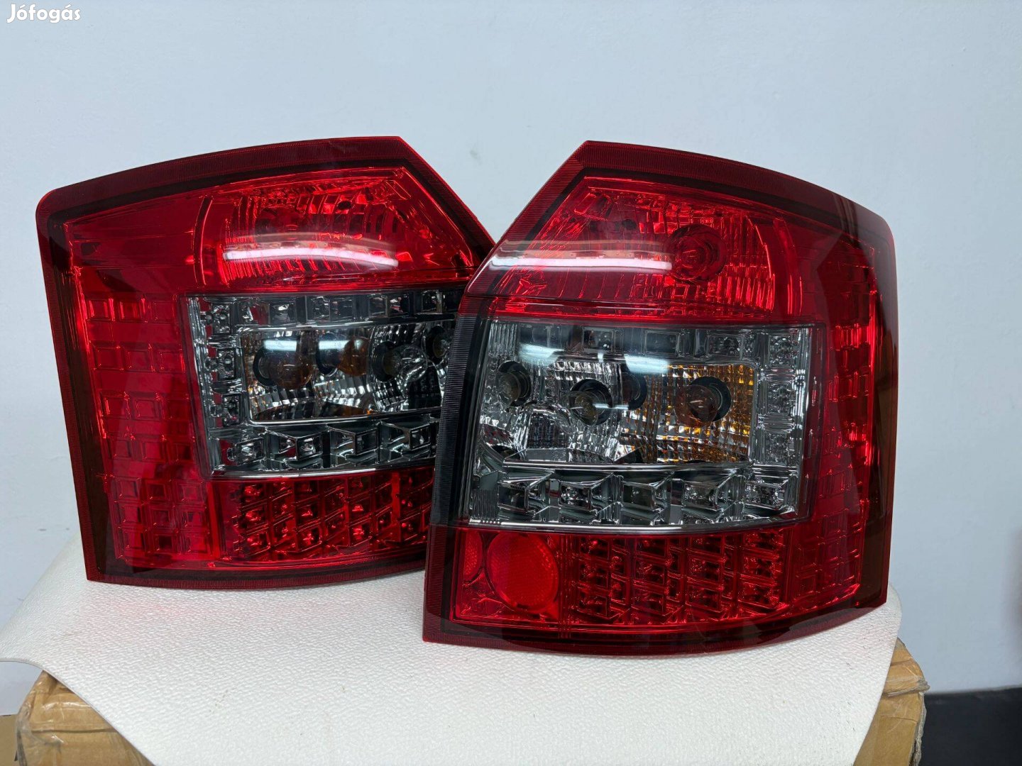 AUDI A4 10.00-10.04 kombi ledes hátsó lámpa