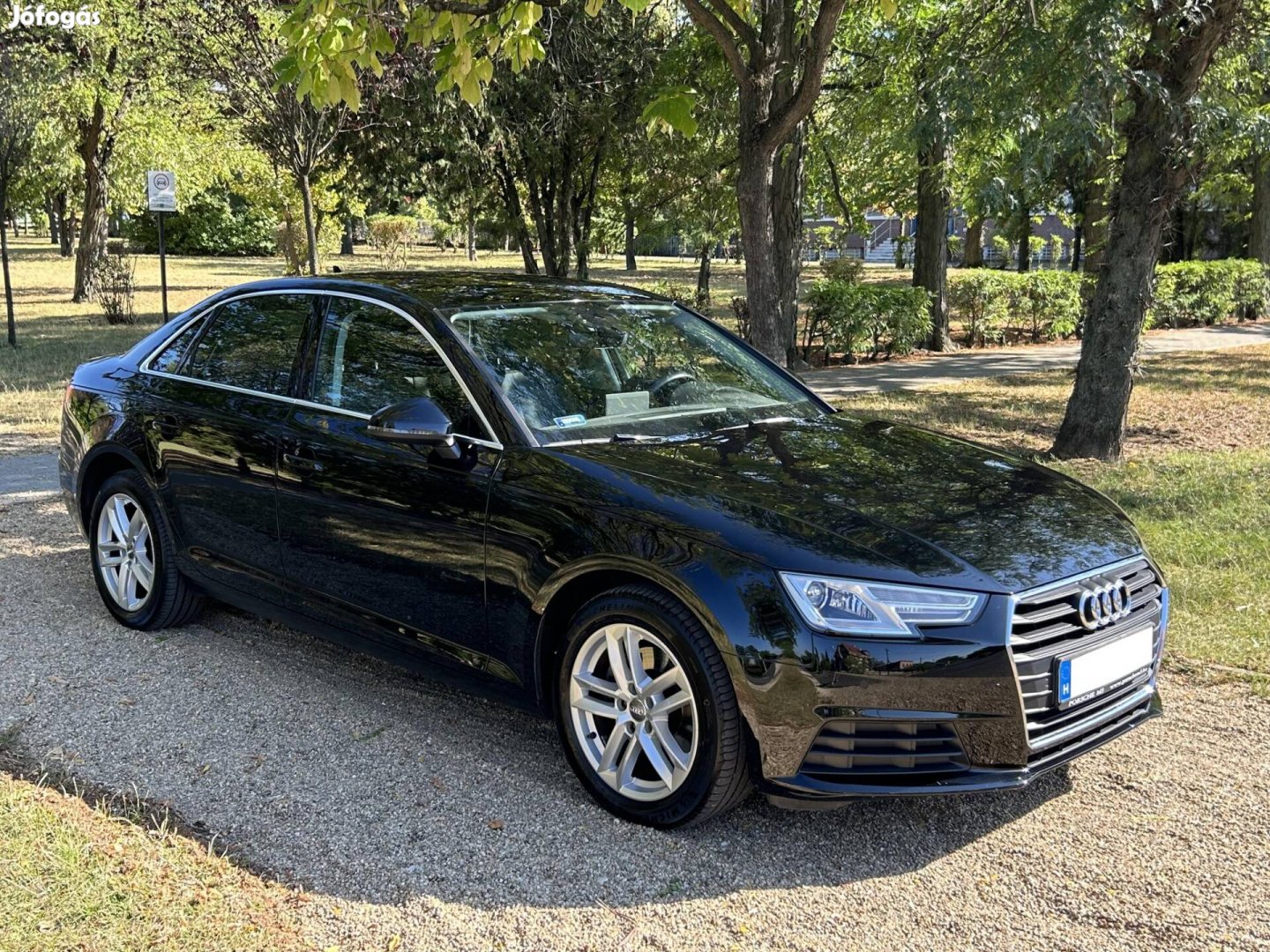 AUDI A4 2.0 TDI Design Edition S-tronic Magyaro...