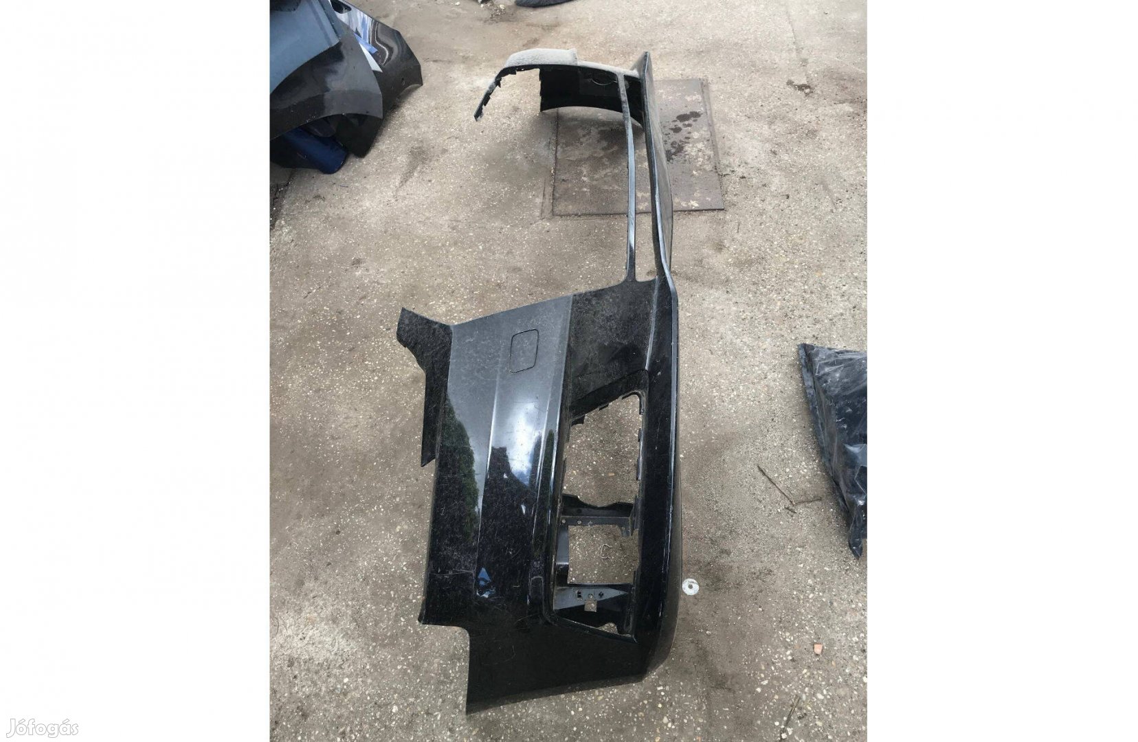 AUDI A4 8W B9 / első lökhárító 8W0 807 437
