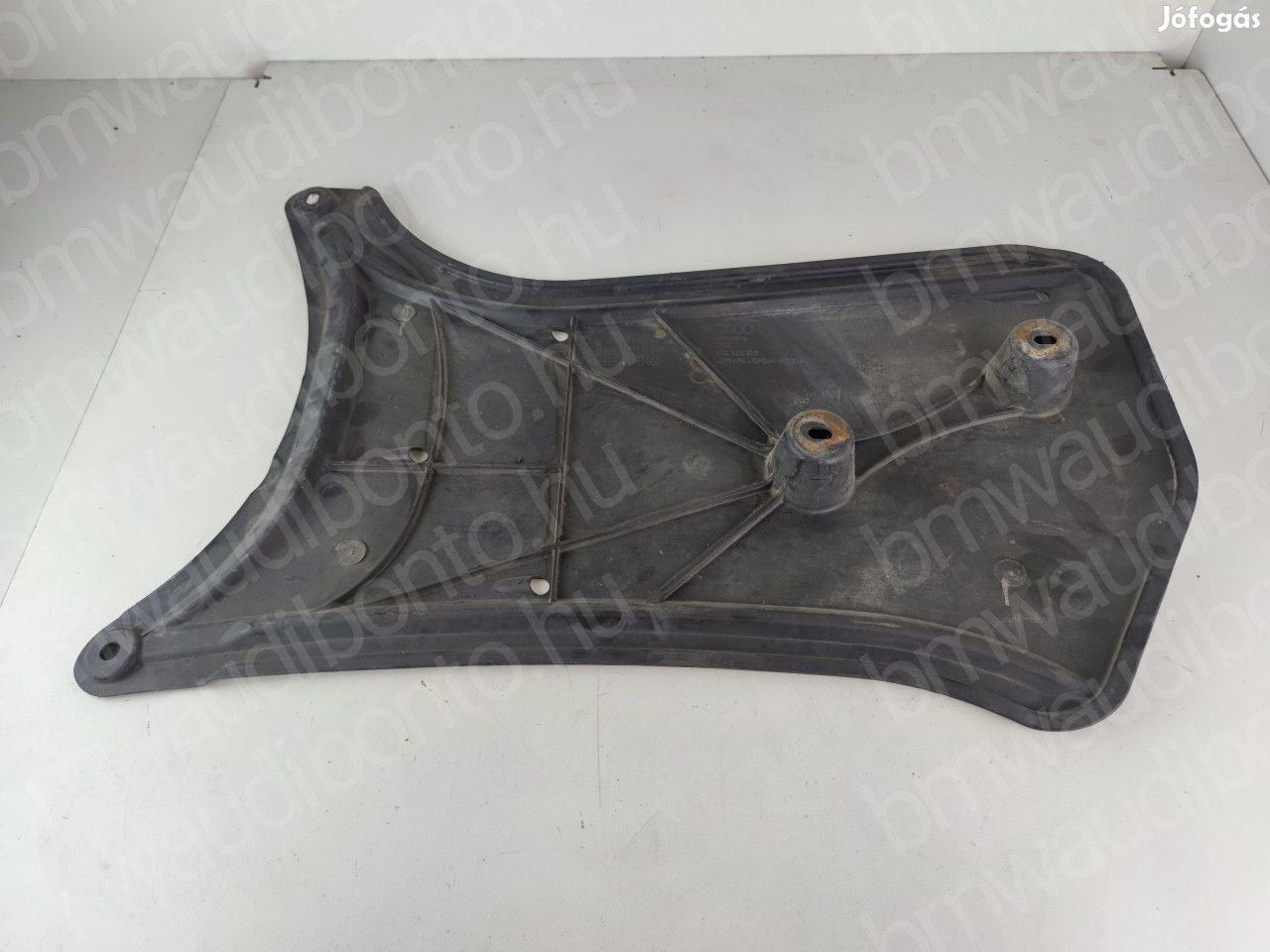 AUDI A4 Allroad B8 (8KH) Alsó motorburkolat (8K0825219)