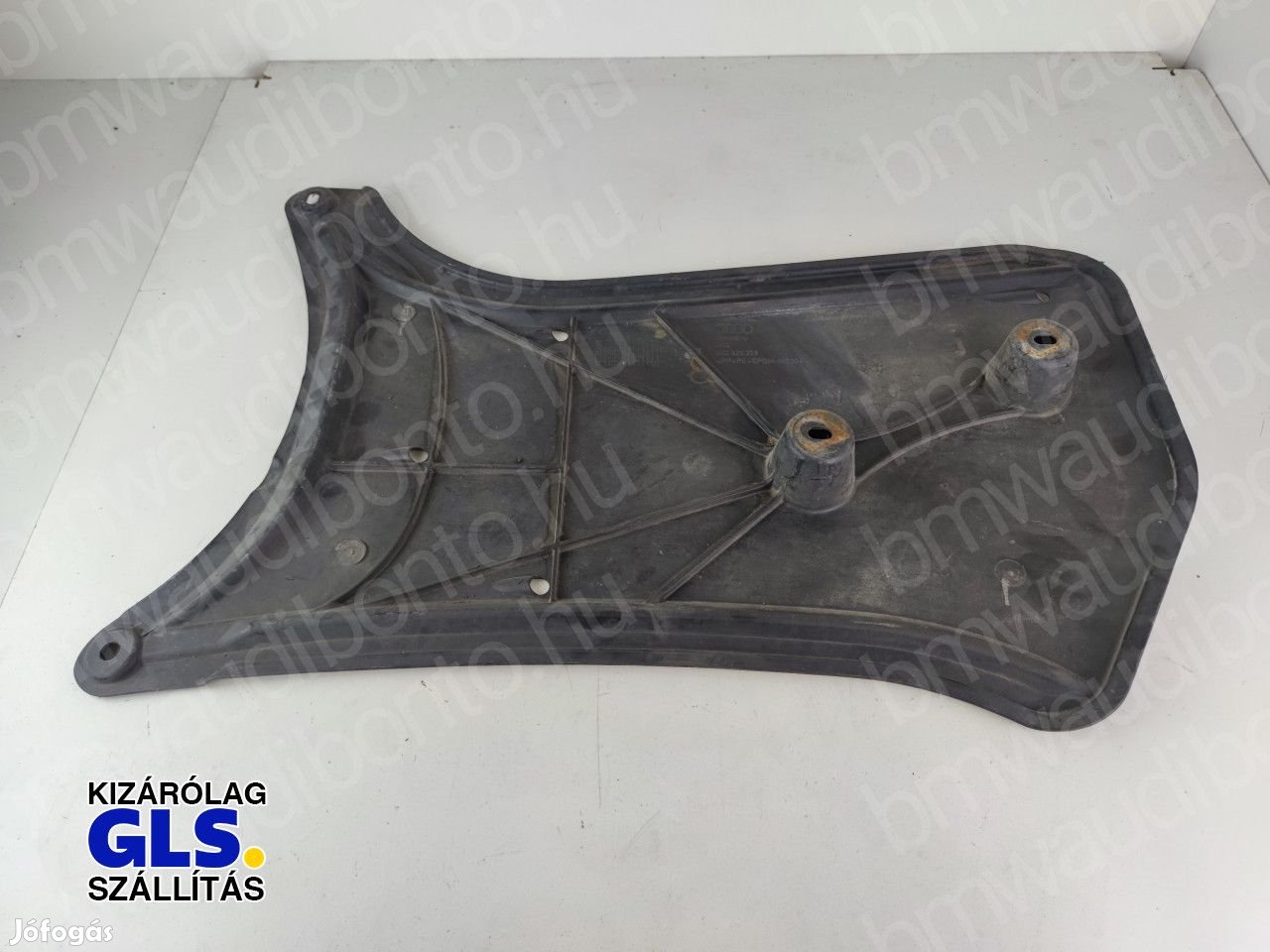 AUDI A4 Allroad B8 (8KH) Alsó motorburkolat (8K0825219)