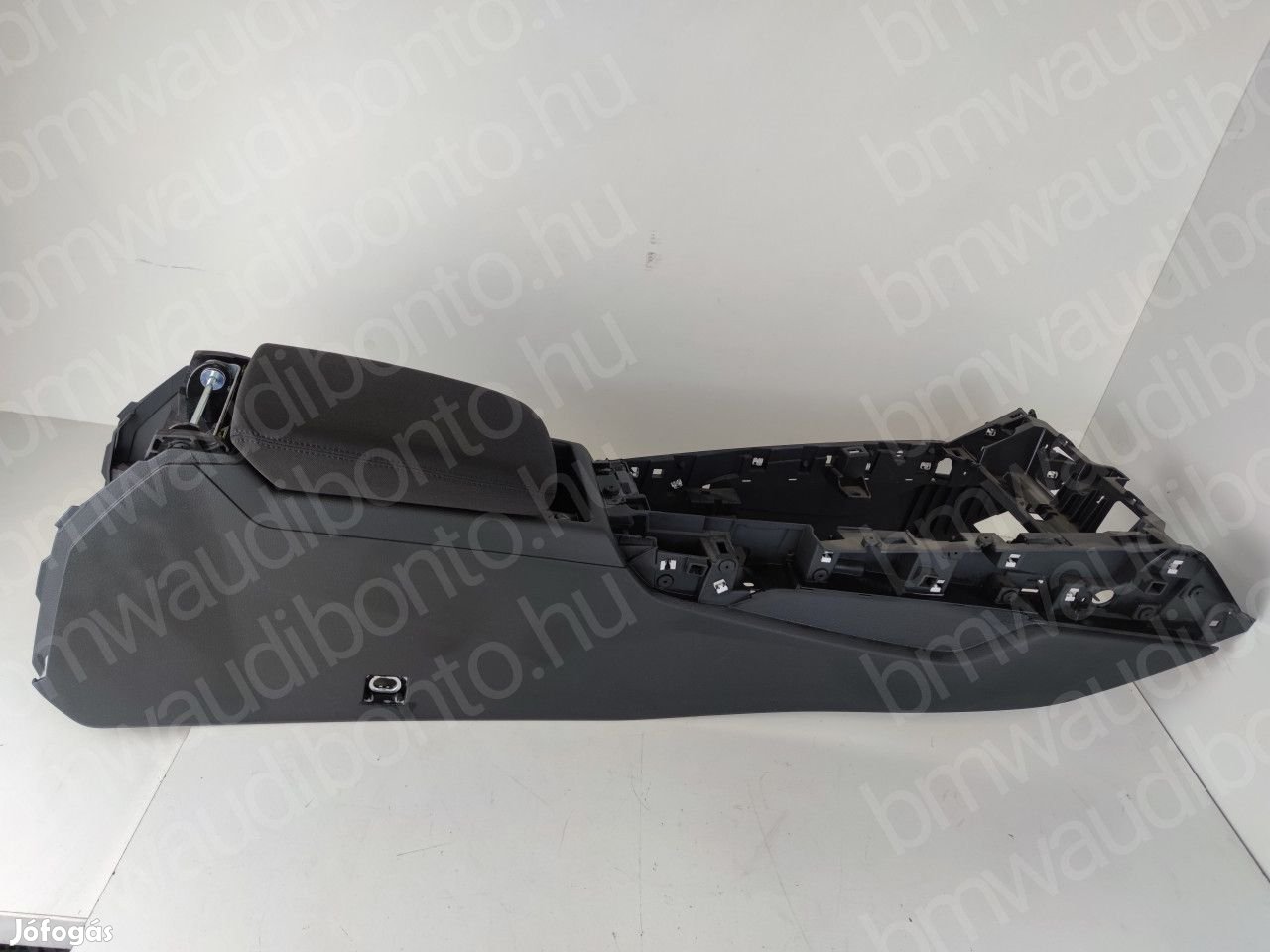AUDI A4 Allroad B9 (8WH, 8WJ) Középkonzol (8W0864283)