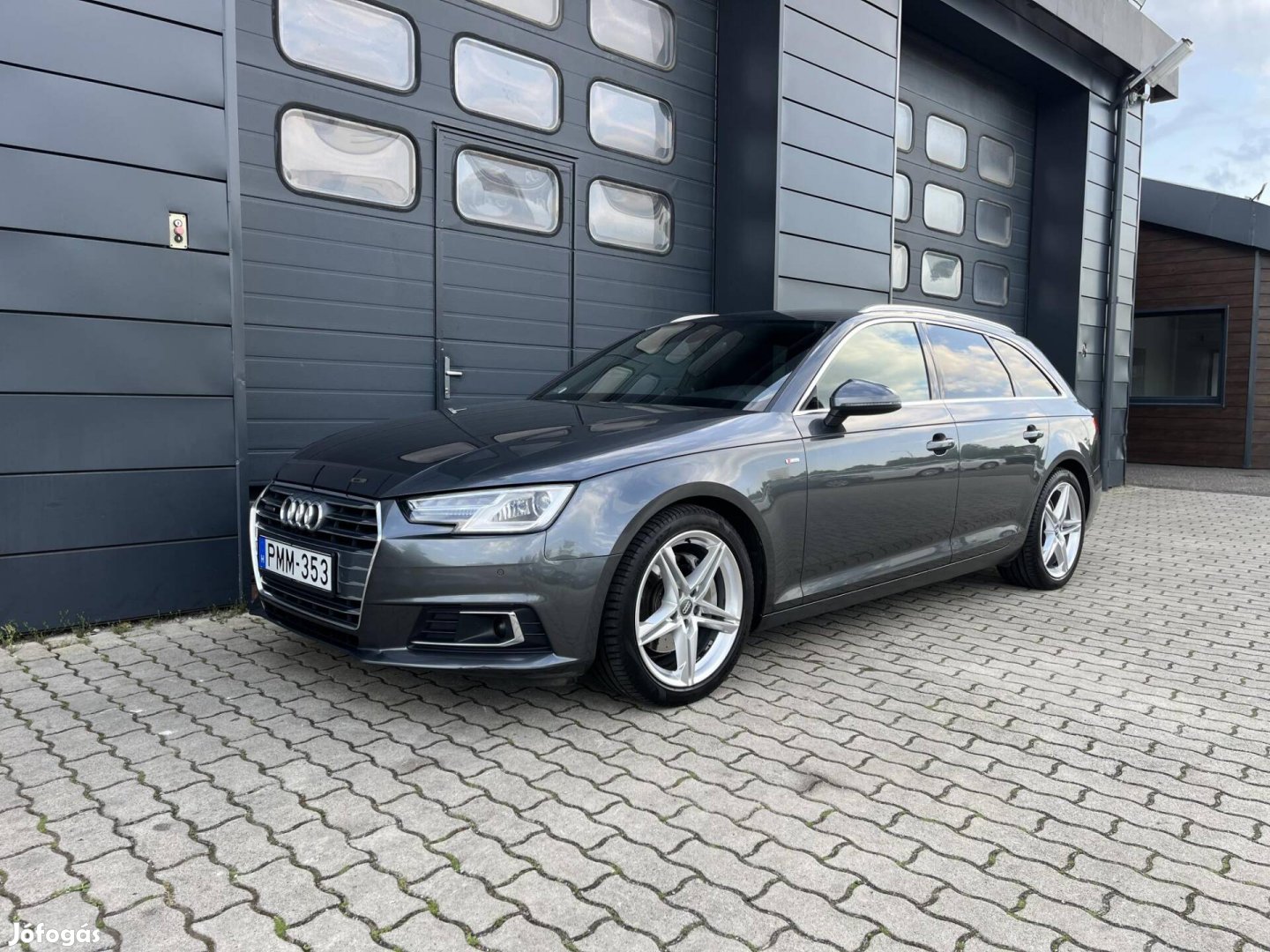 AUDI A4 Avant 2.0 TDI Basis quattro S-tronic SZ...