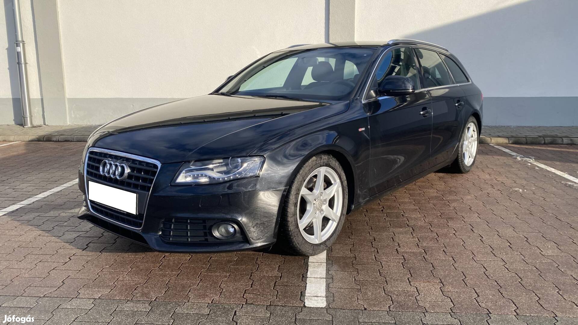 AUDI A4 Avant 2.0 TDI DPF S-Line