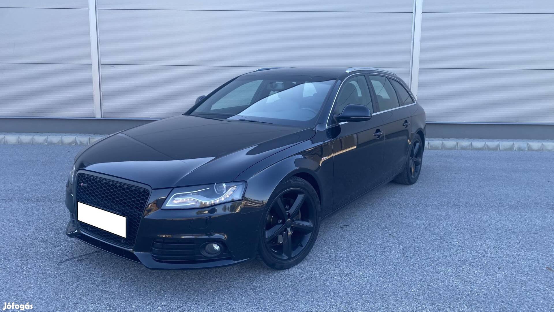 AUDI A4 Avant 2.0 TDI DPF S-Line