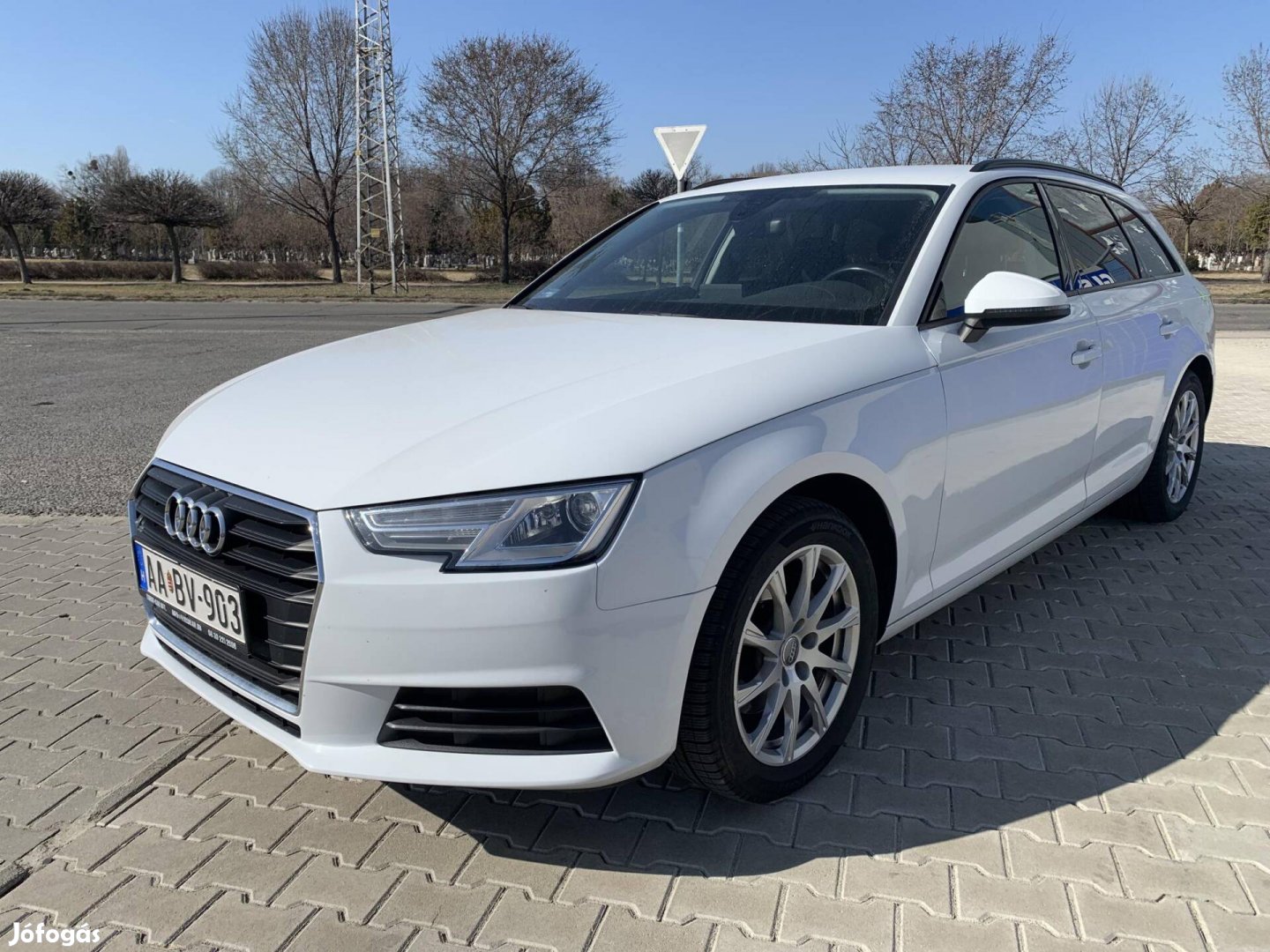 AUDI A4 Avant 2.0 TDI Design S-tronic