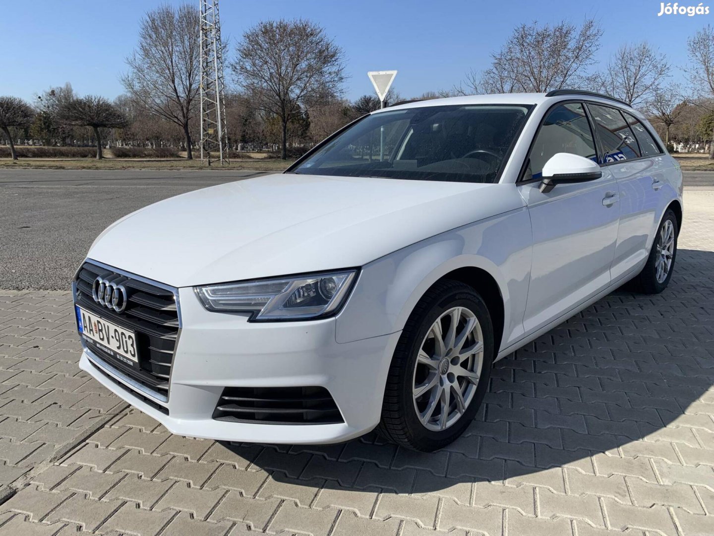 AUDI A4 Avant 2.0 TDI Design S-tronic