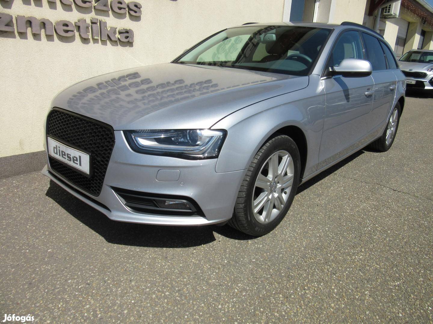 AUDI A4 Avant 2.0 TDI Navi. Tempomat. Digitklim...