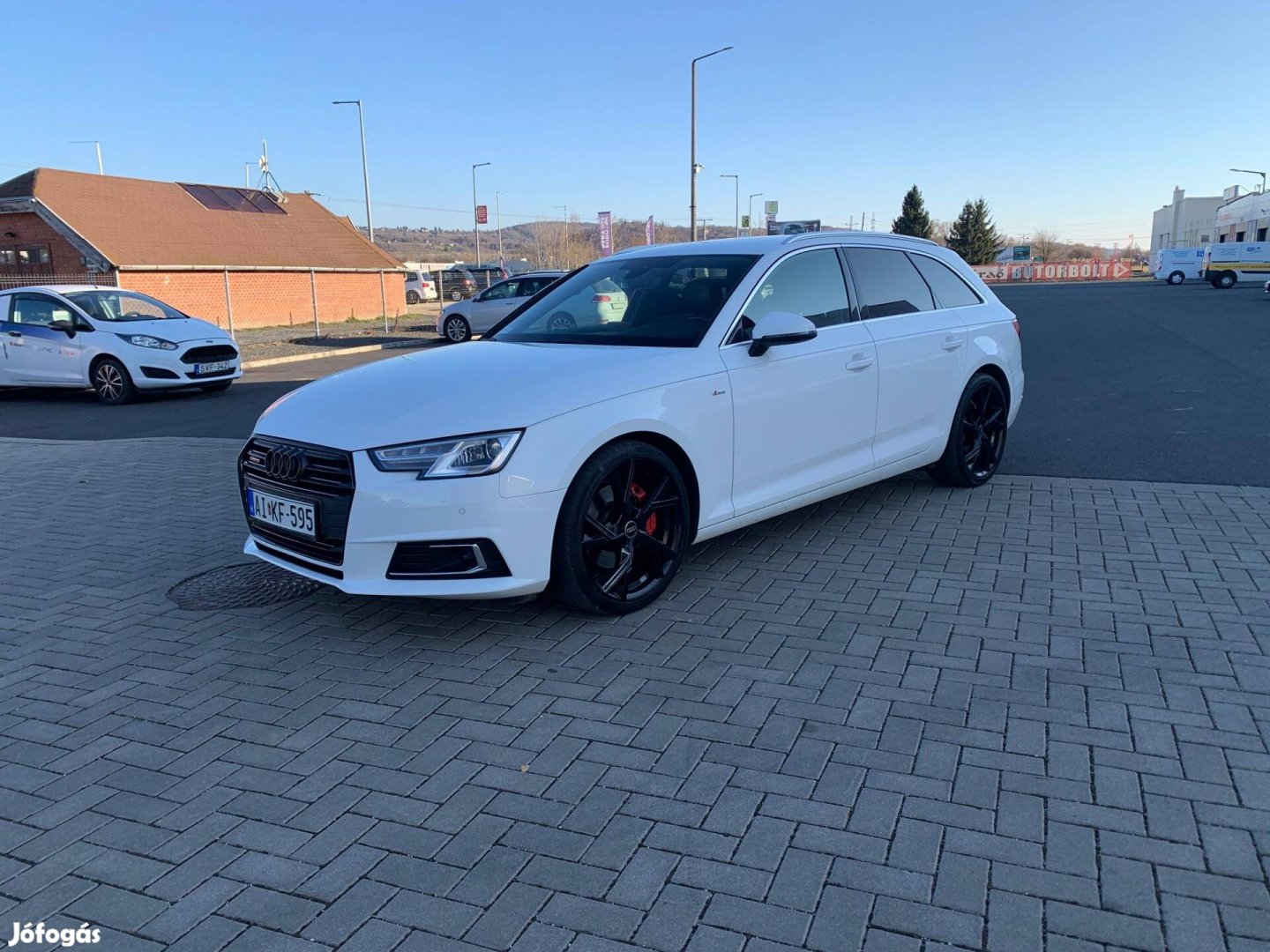 AUDI A4 Avant 2.0 TDI Sport quattro S-tronic S-...