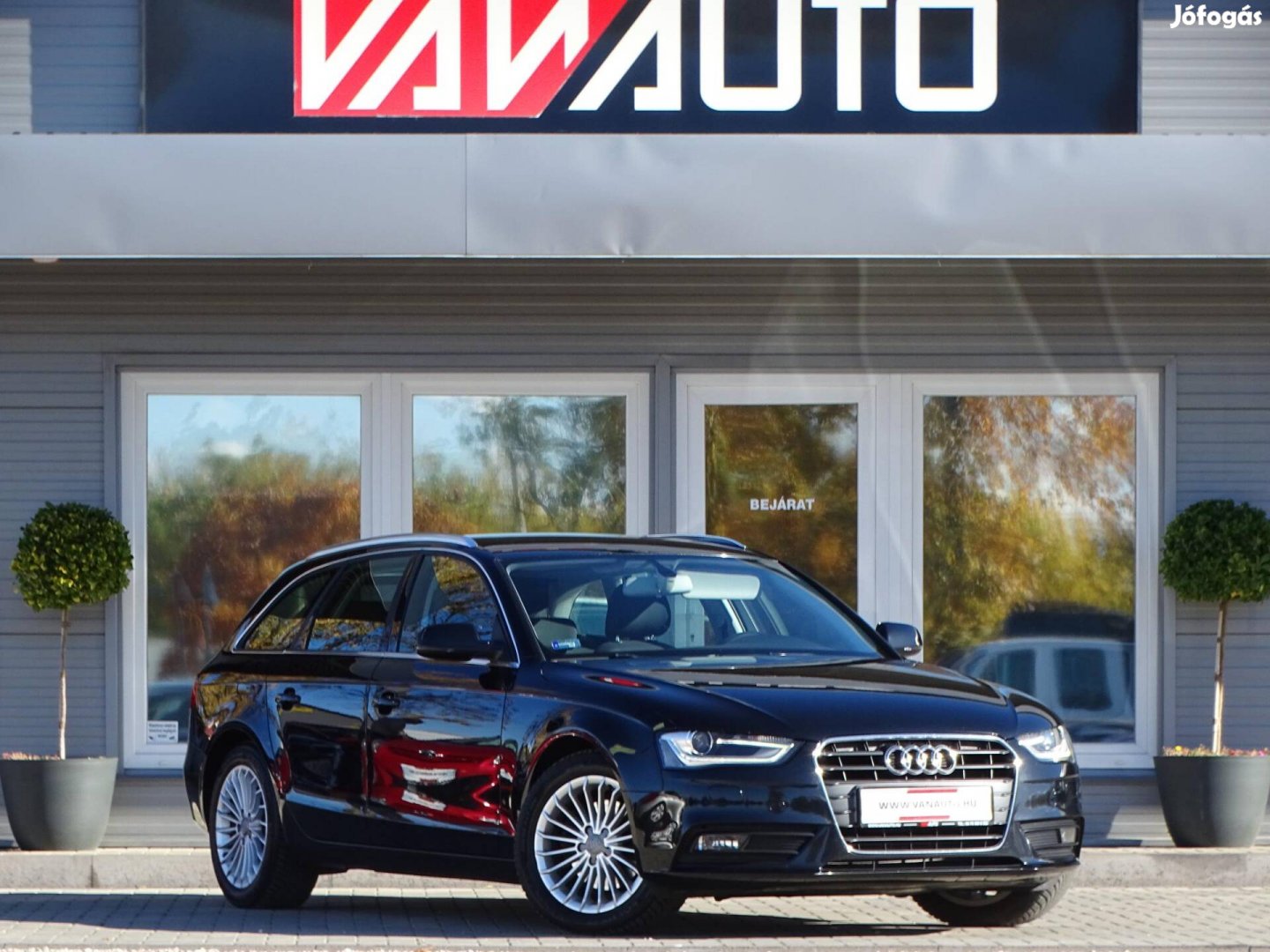 AUDI A4 Avant 2.0 TDI Xenon'LED-Navi-Új'Kuplung...