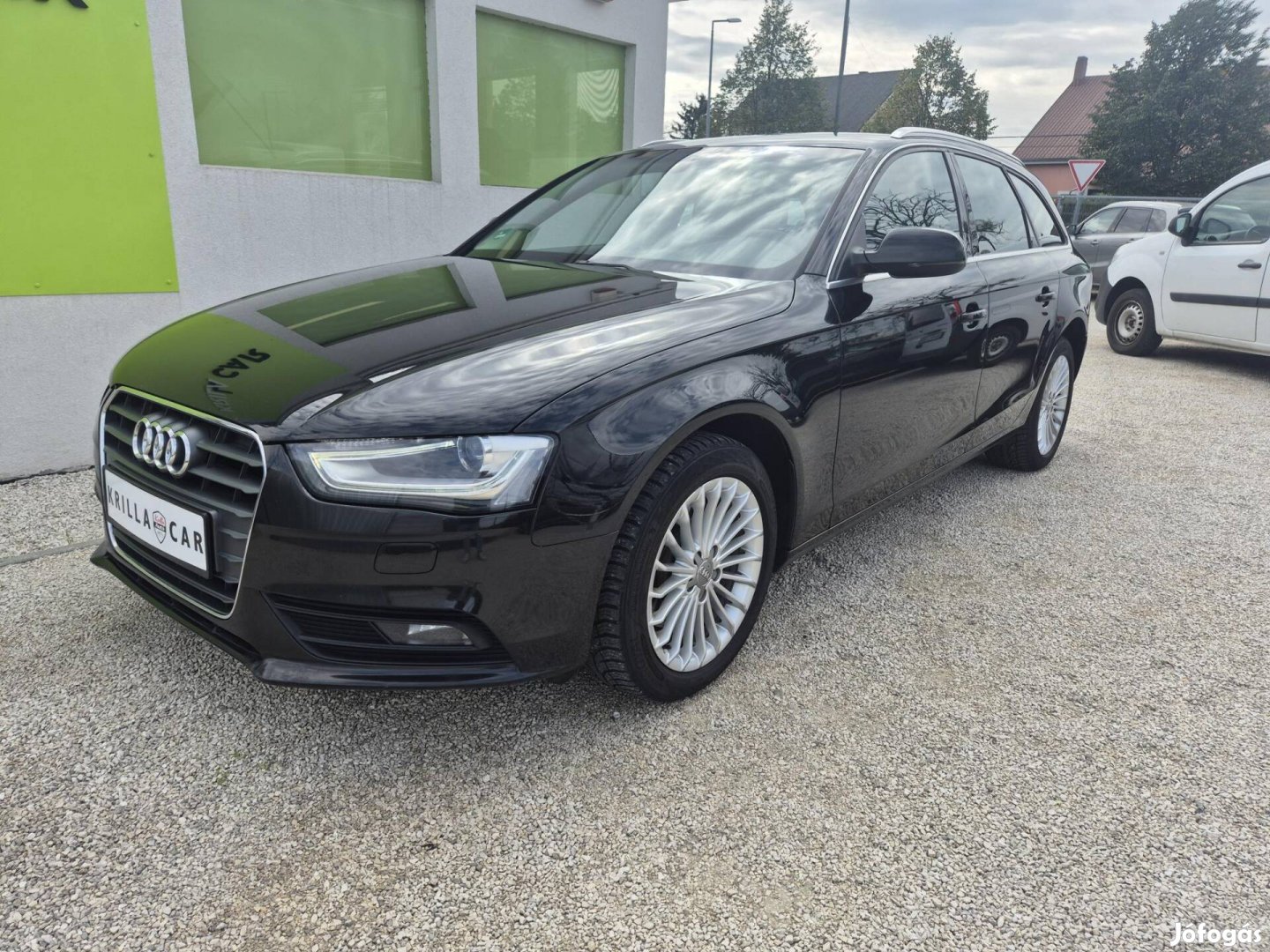AUDI A4 Avant 2.0 TDI multitronic Szervizkönyv...