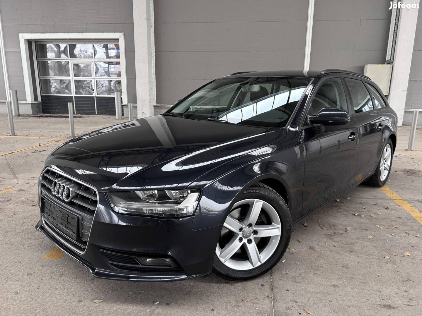 AUDI A4 Avant 2.0 TDi !! Megkímélt Állapotban !...