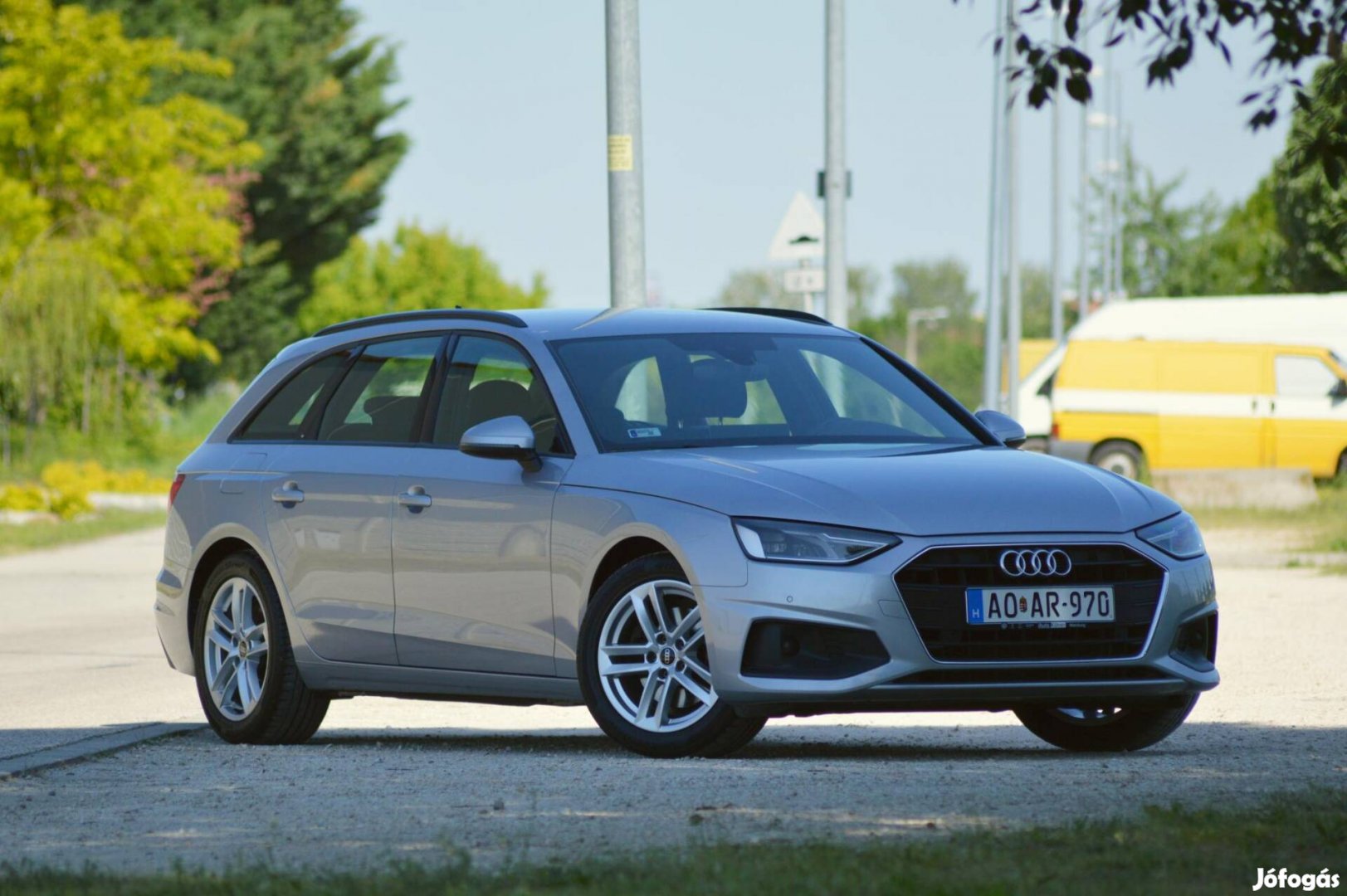 AUDI A4 Avant 35 TDI S line S-tronic Alkalmi ár...