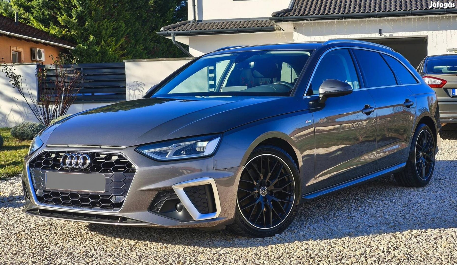 AUDI A4 Avant 35 TDI S line S-tronic S-LINE