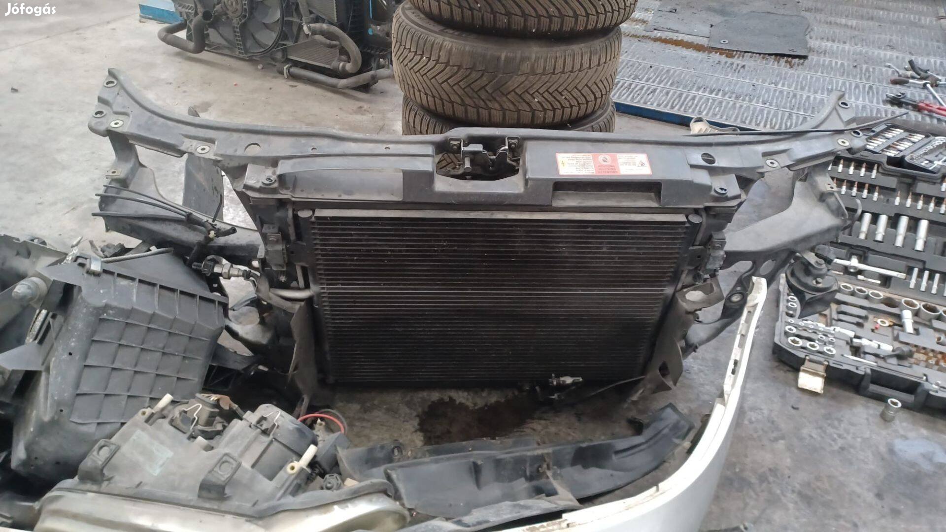 AUDI A4 B5 Homlokfal