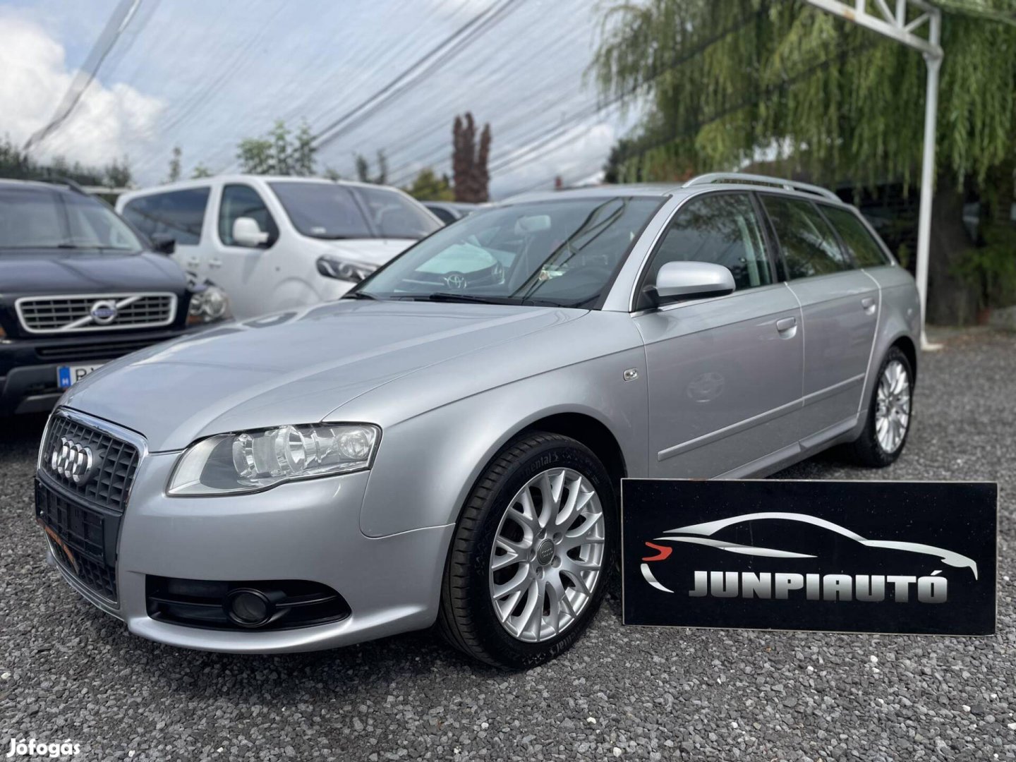 AUDI A4 B7 2.0 Szép állapotú S-line vonóhorogga...