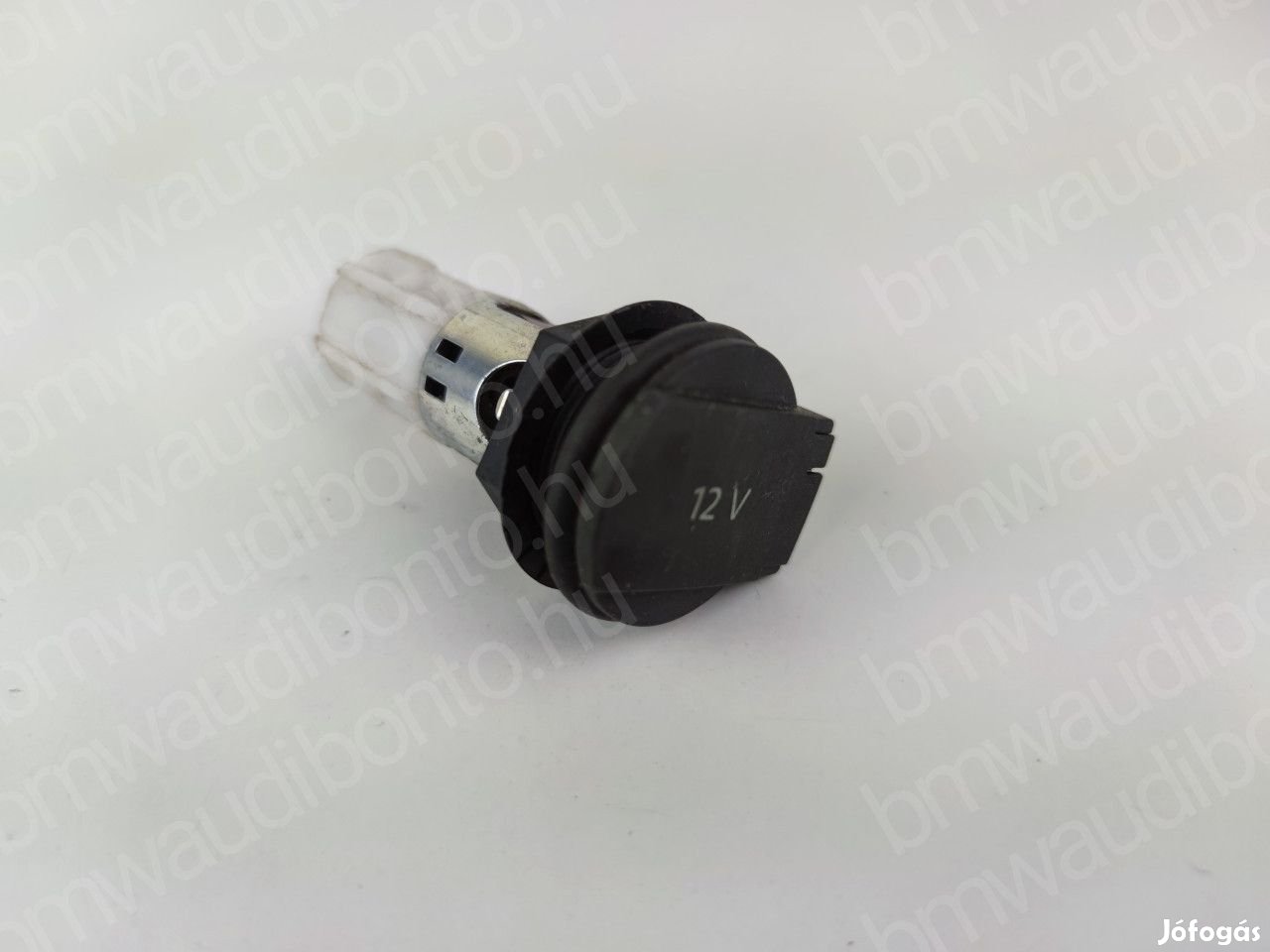 AUDI A4 B7 (8EC) 12 V-os aljzat csomagtartóban (8E0919309)
