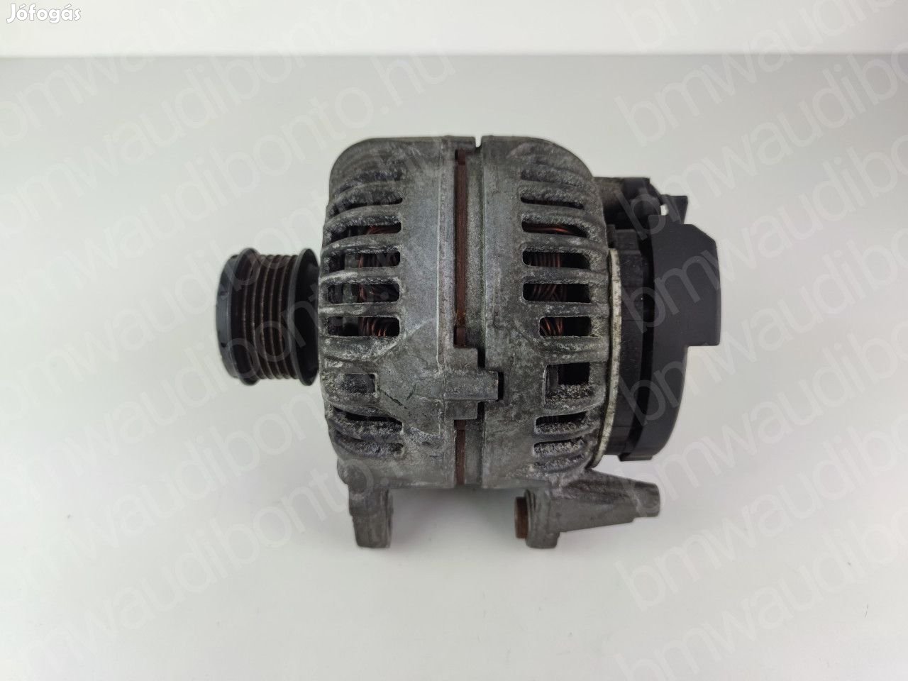 AUDI A4 B7 (8EC) 2.0 TDI Generátor (06F903023J)