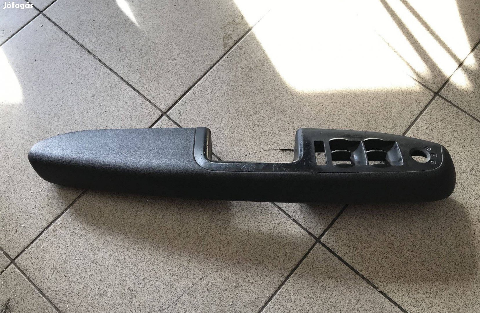 AUDI A4 B7 / bal első ajtóbehúzó