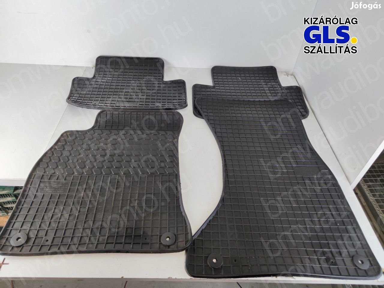 AUDI A4 B8 Avant (8K5) Utastér padlószőnyeg komplett szett
