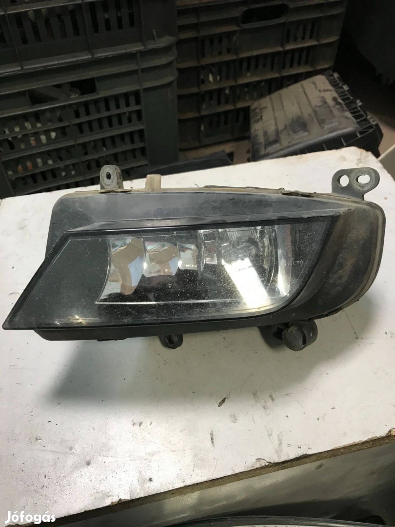 AUDI A4 B8 FL - jobb első ködlámpa 8K0 941 700 B