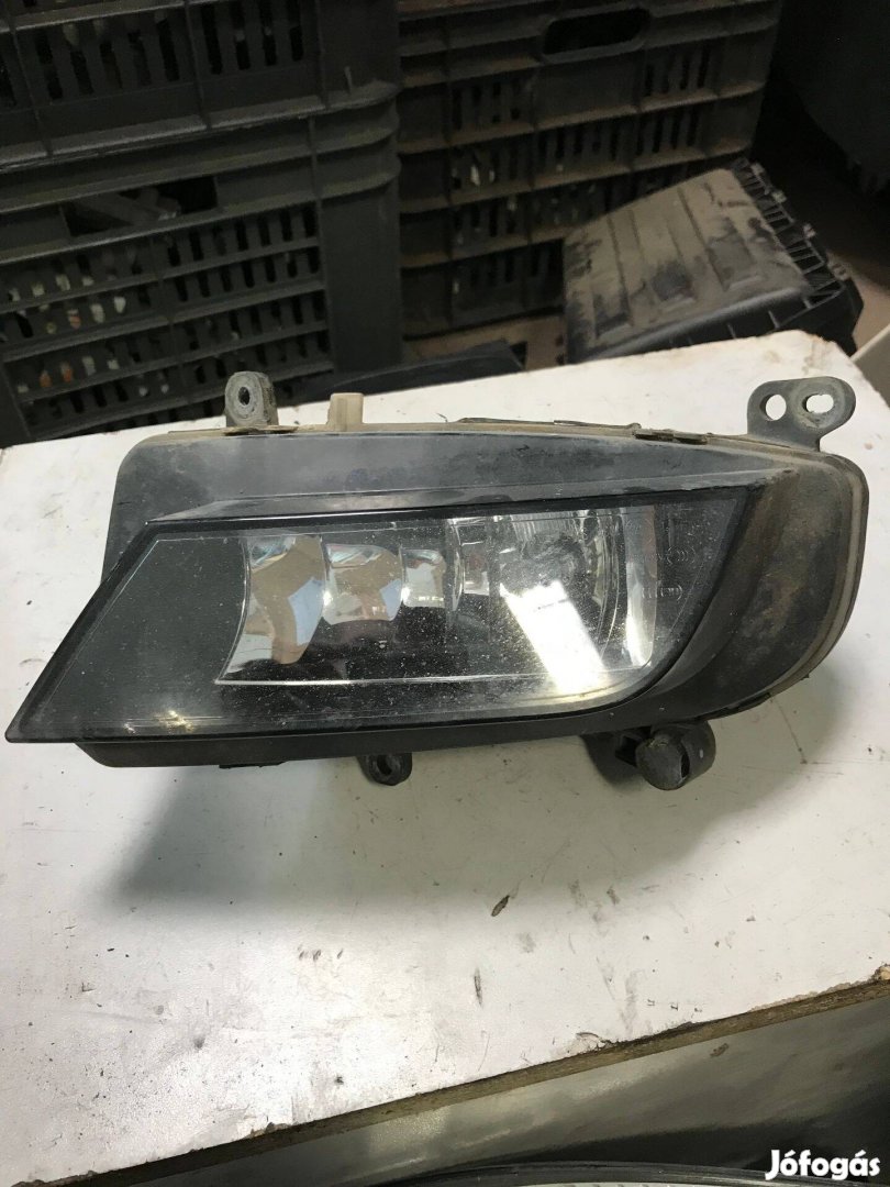 AUDI A4 B8 FL jobb első ködlámpa 8K0 941 700 B