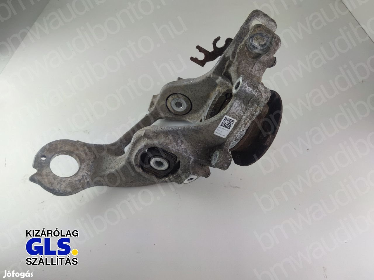 AUDI A4 B8 (8K2) 2.0 TDI Bal hátsó csonkállvány (8R0505431F)