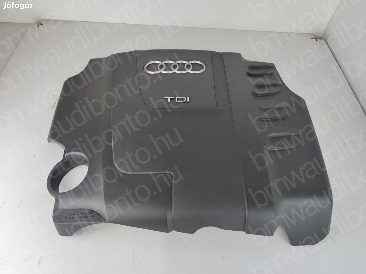 AUDI A4 B8 (8K2) 2.0 TDI Motorburkolat (felső) (03L103925N)