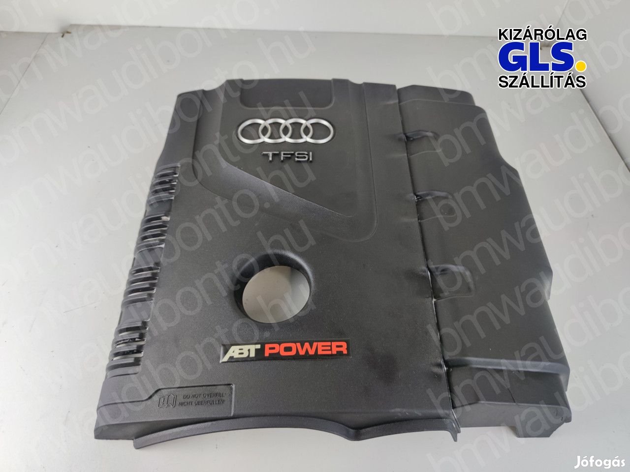 AUDI A4 B8 (8K2) 2.0 TFSI Motorburkolat (felső) (06J103925M)