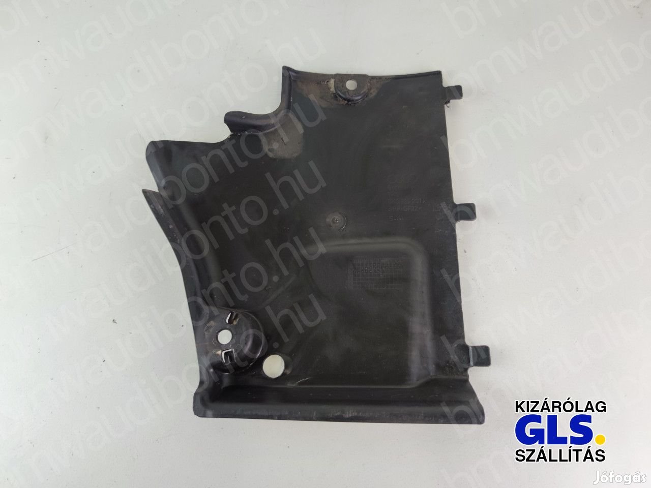 AUDI A4 B8 (8K2) Bal első fenéklemez burkolat (8K0825201A, 8K0825201E)