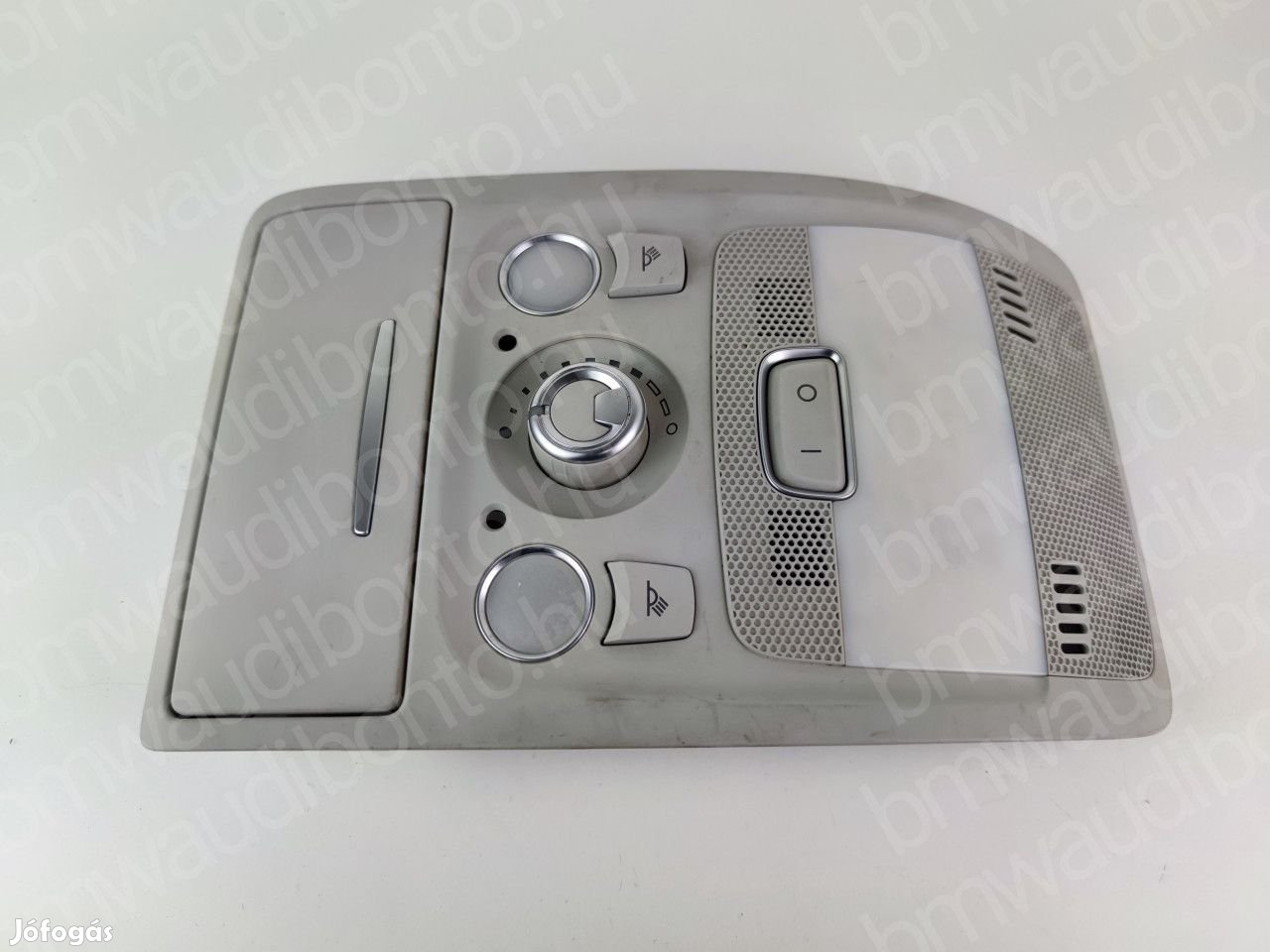 AUDI A4 B8 (8K2) Első beltér világítás (8T0947135F)