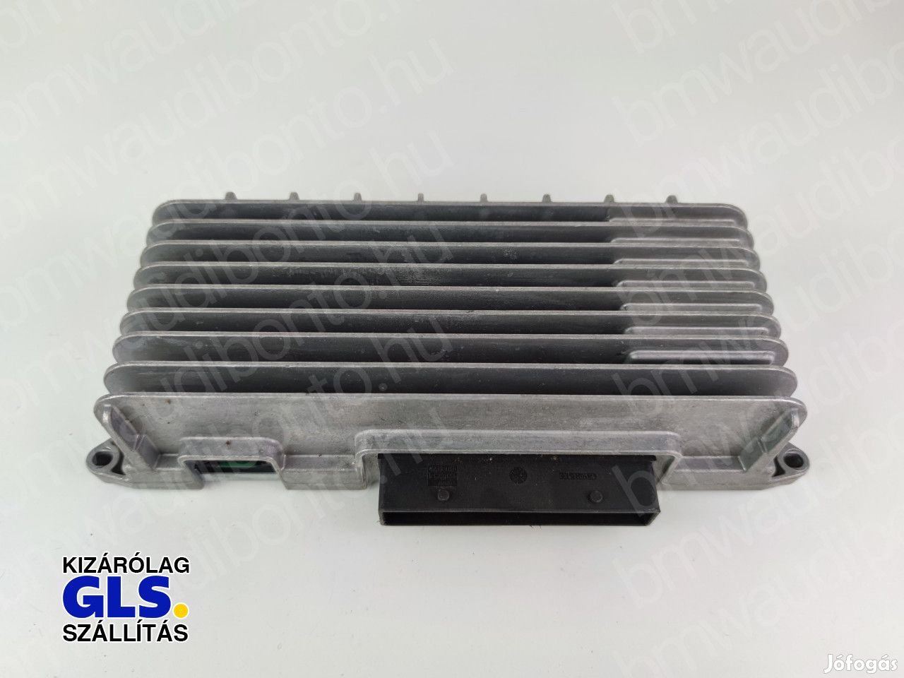 AUDI A4 B8 (8K2) Erősítő (8T0035223AD)