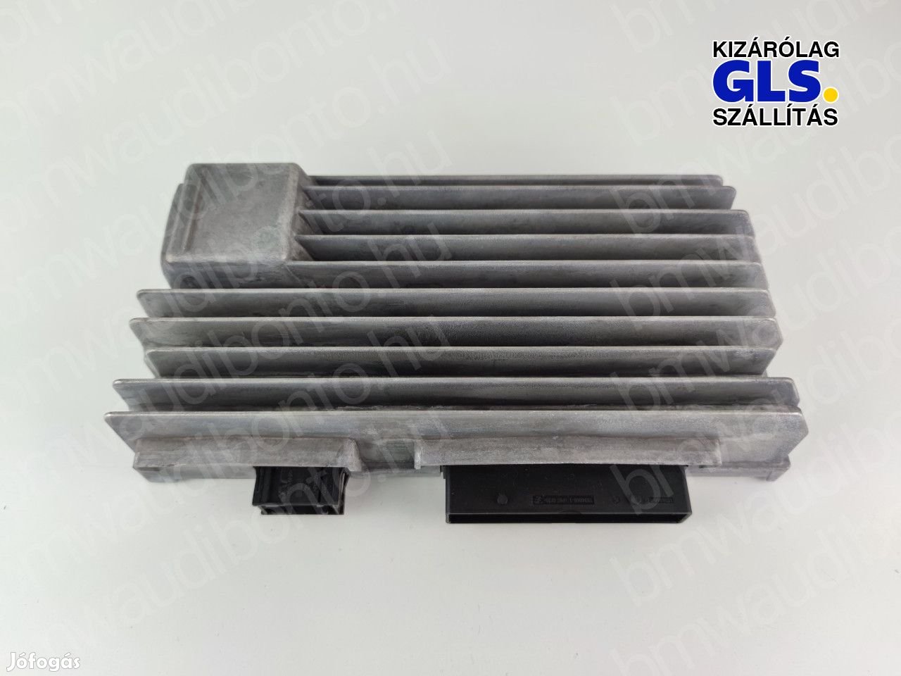 AUDI A4 B8 (8K2) Erősítő (8T1035223)