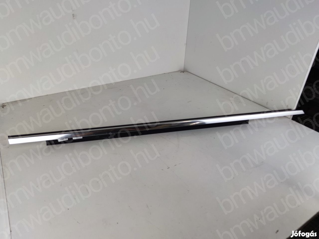 AUDI A4 B8 (8K2) Jobb első ajtó vízlehúzó gumicsík (8K0853284H)