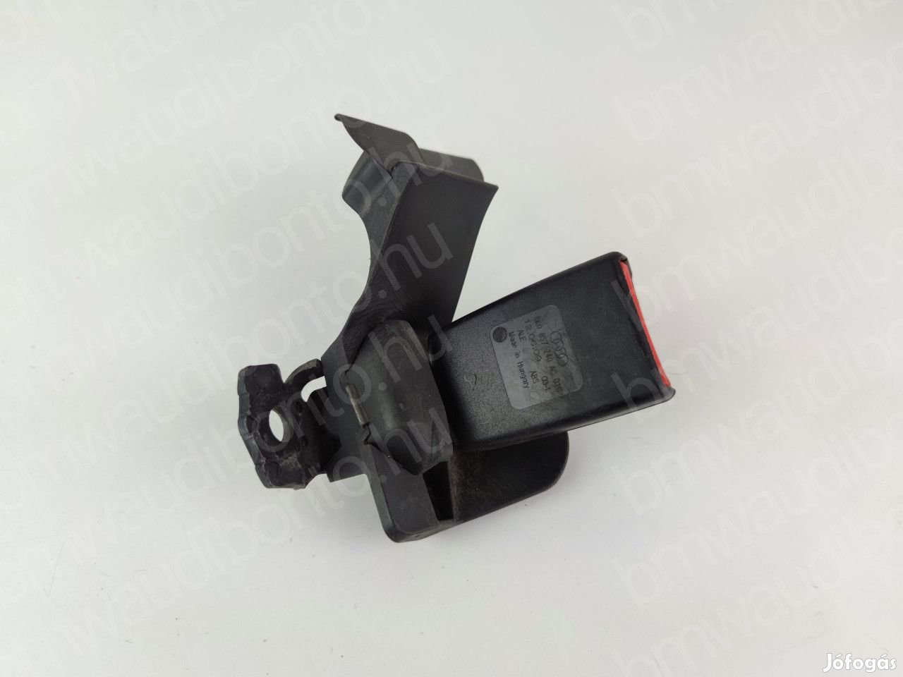 AUDI A4 B8 (8K2) Jobb hátsó biztonsági öv csat (8K0857740)