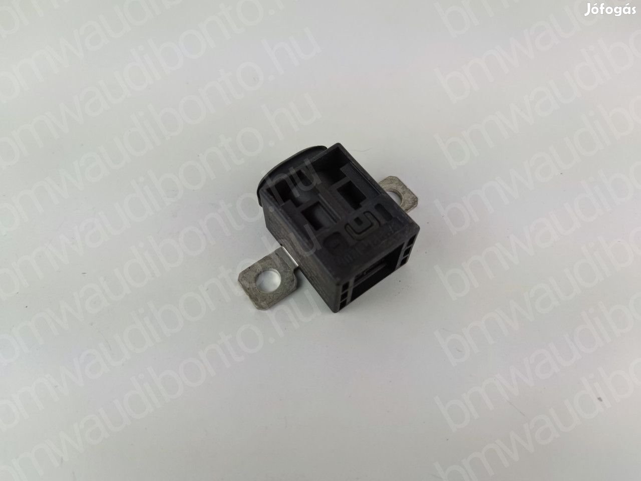 AUDI A4 B8 (8K2) Pozitív kábel elosztó (4F0915519)