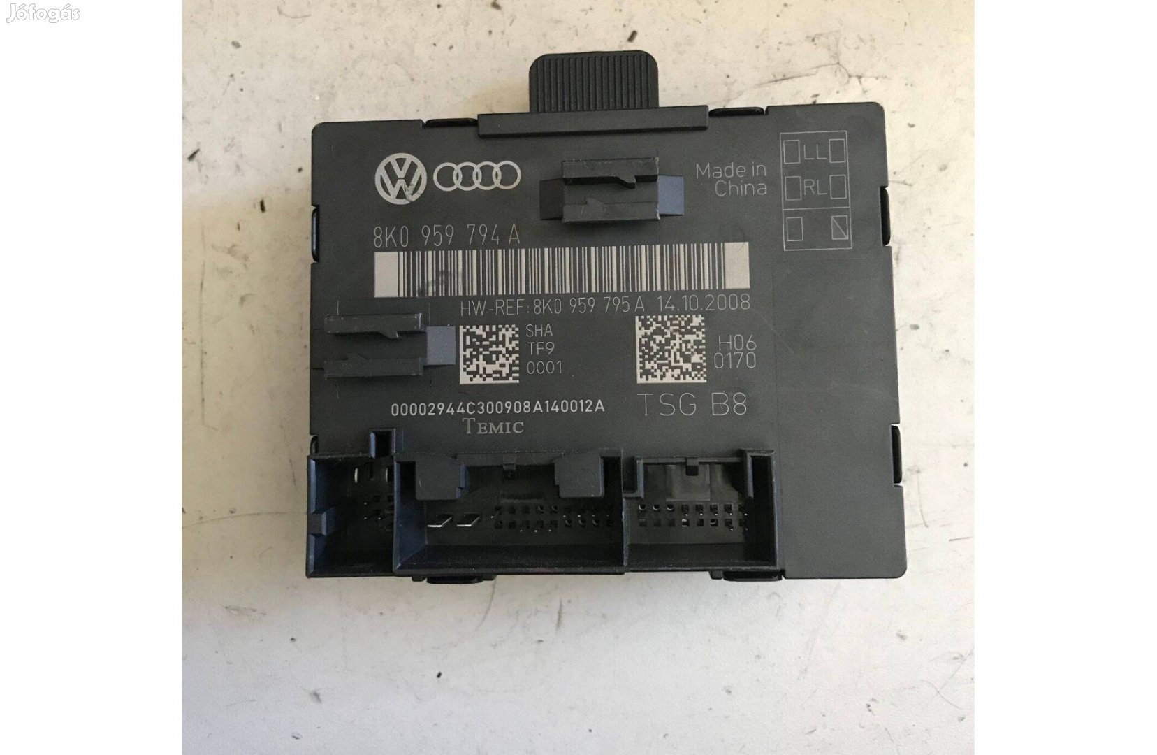 AUDI A4 B8 / J. hátsó ajtóvezérlő 8K0 959 794 A