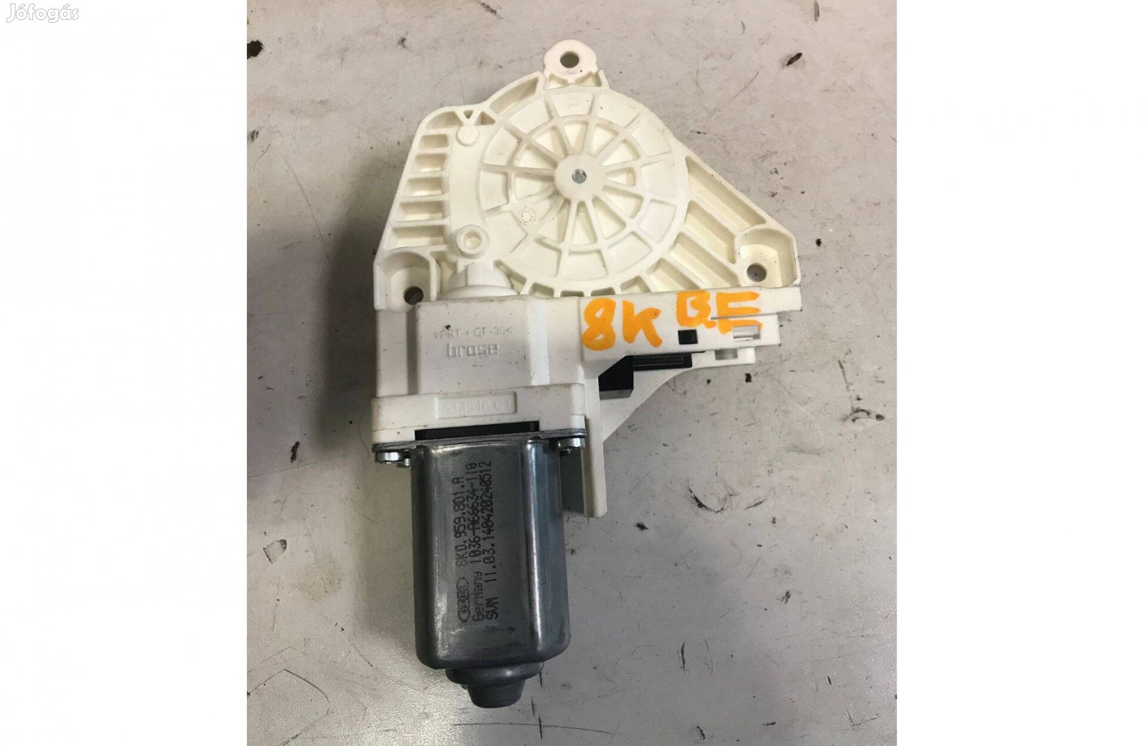 AUDI A4 B8 - bal első ablakemelő motor 8K0 959 801 A