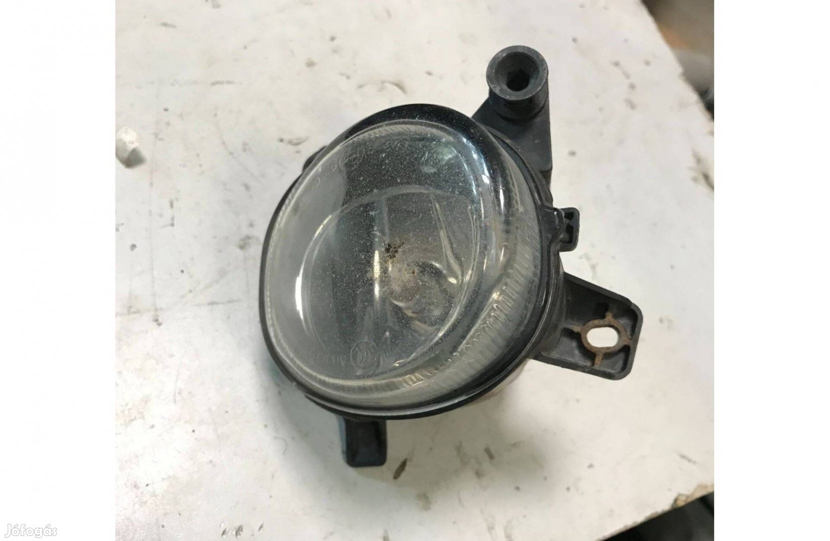 AUDI A4 B8 - bal első ködlámpa 8T0 941 699