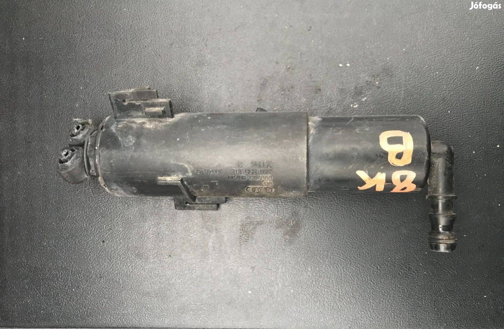 AUDI A4 B8 - bal fényszóró mosó 8K0 955 101