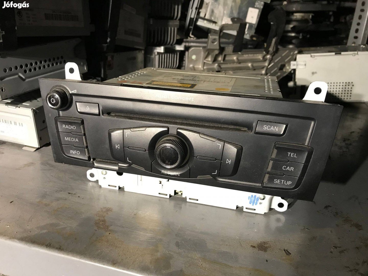 AUDI A4 B8 _ fejegység ( Concert) 8T1 035 186 L