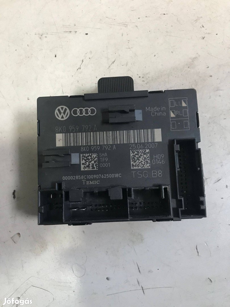 AUDI A4 B8 _ jobb első ajtóvezérlő 8K0 959 792 A