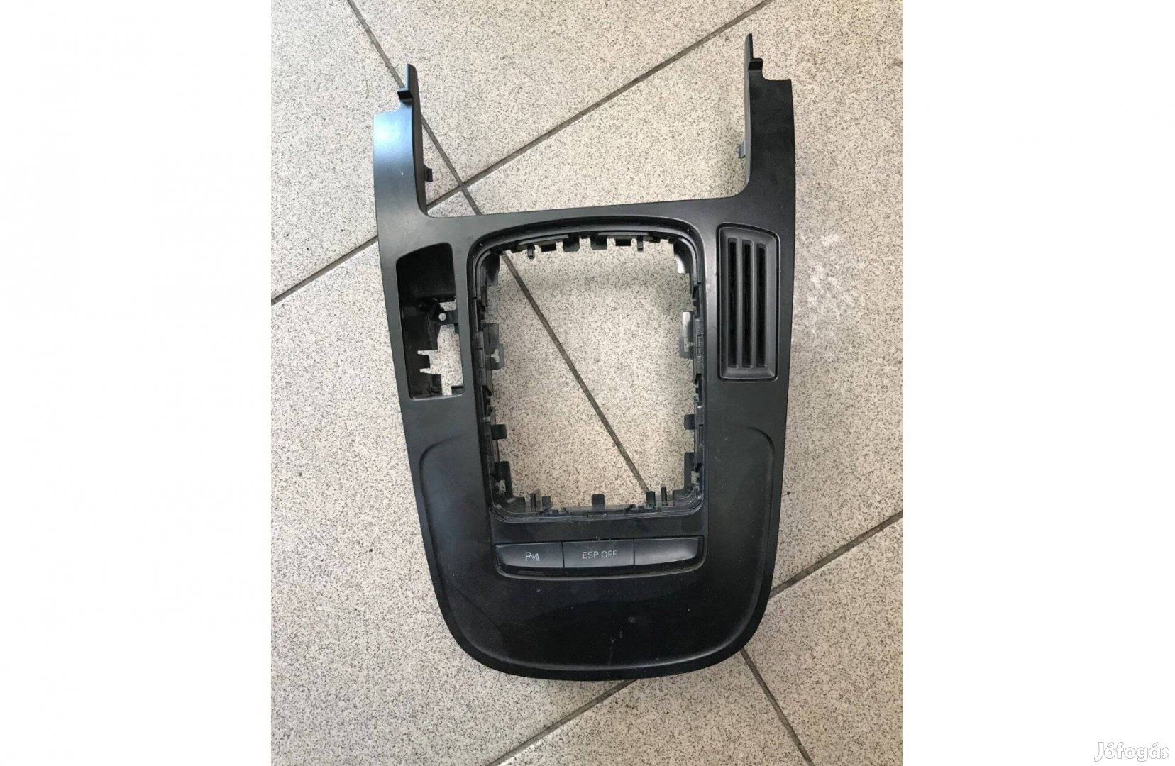 AUDI A4 B8 _középkonzol