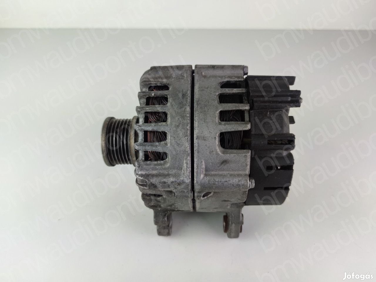 AUDI A4 B9 (8W2, 8WC) 2.0 TDI Generátor (04L903017A)