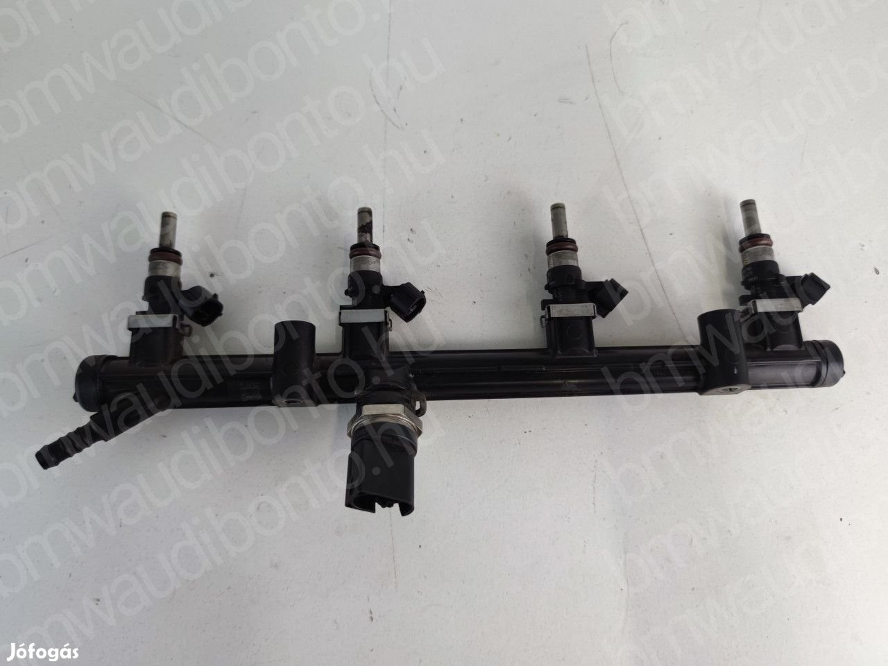 AUDI A4 B9 (8W2, 8WC) 2.0 TFSI Közösnyomócső (06K133031)