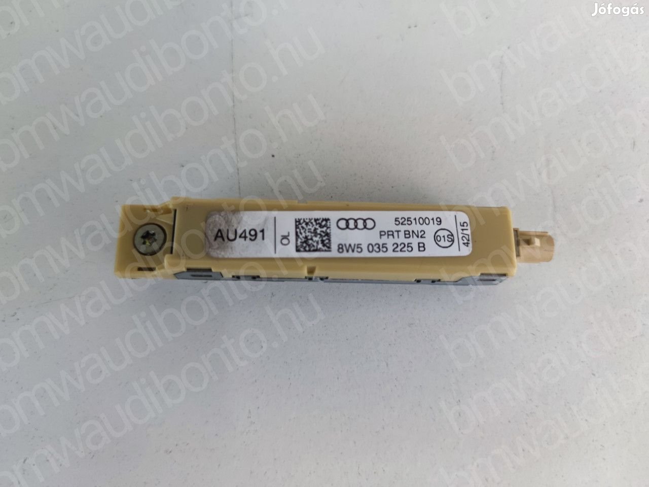 AUDI A4 B9 (8W2, 8WC) Antenna erősítő (8W5035225B)