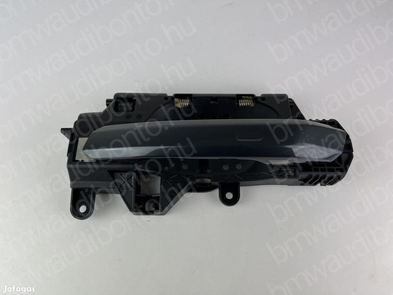 AUDI A4 B9 (8W2, 8WC) Bal hátsó ajtó külső kilincs (8W0183811A)