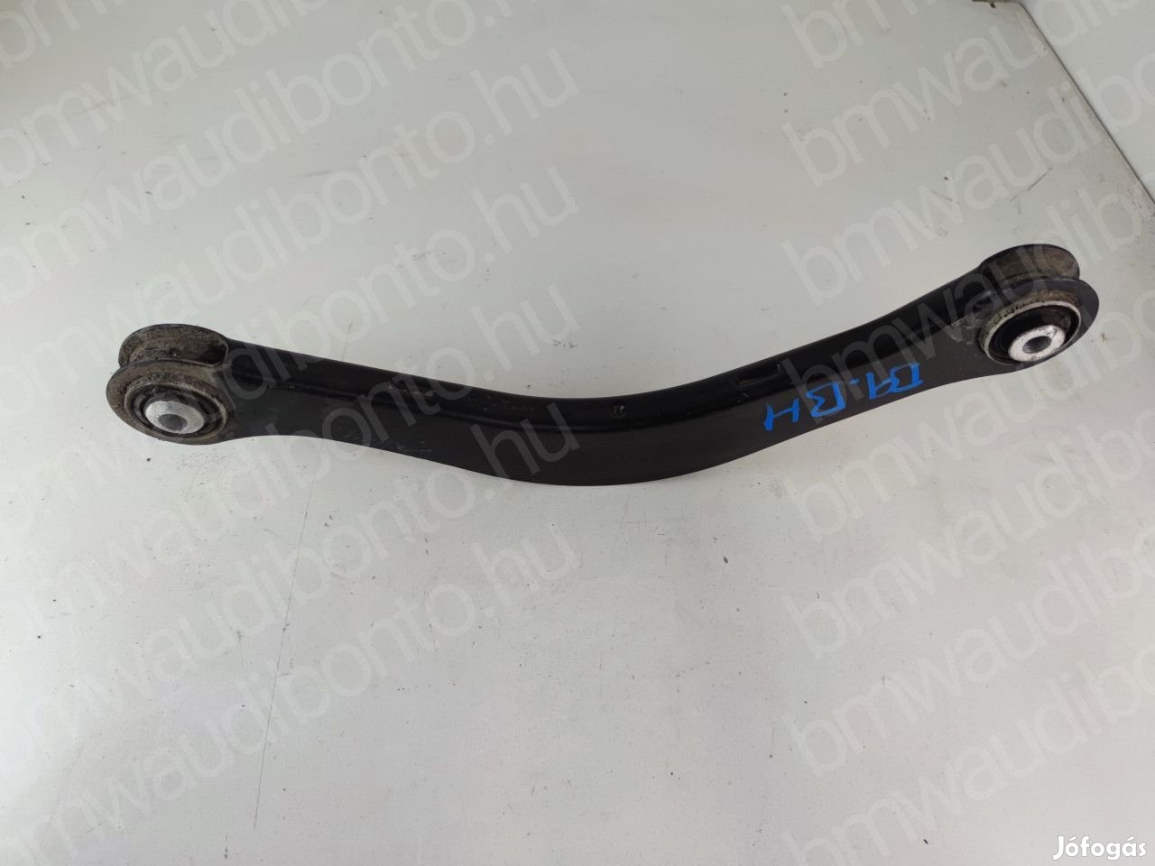 AUDI A4 B9 (8W2, 8WC) Bal hátsó lengőkar (8W0505371)